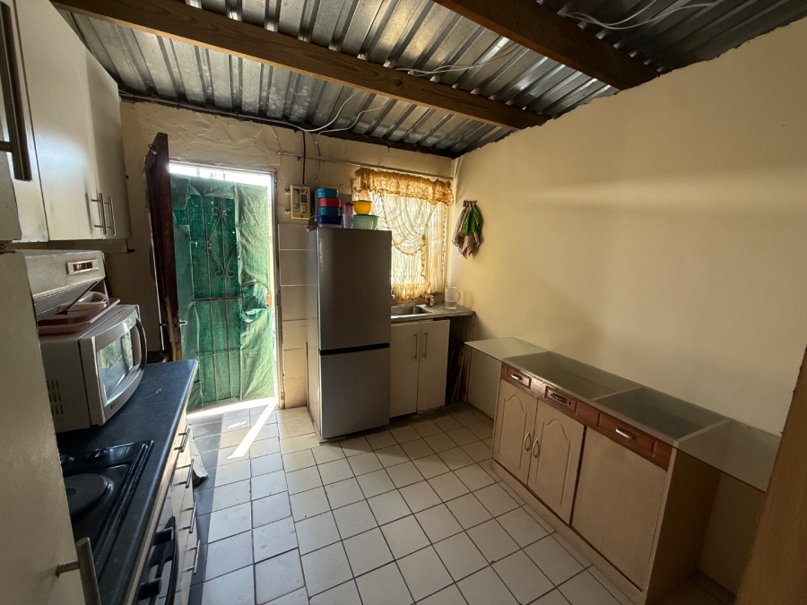 1 Bedroom Property for Sale in Delft South Western Cape